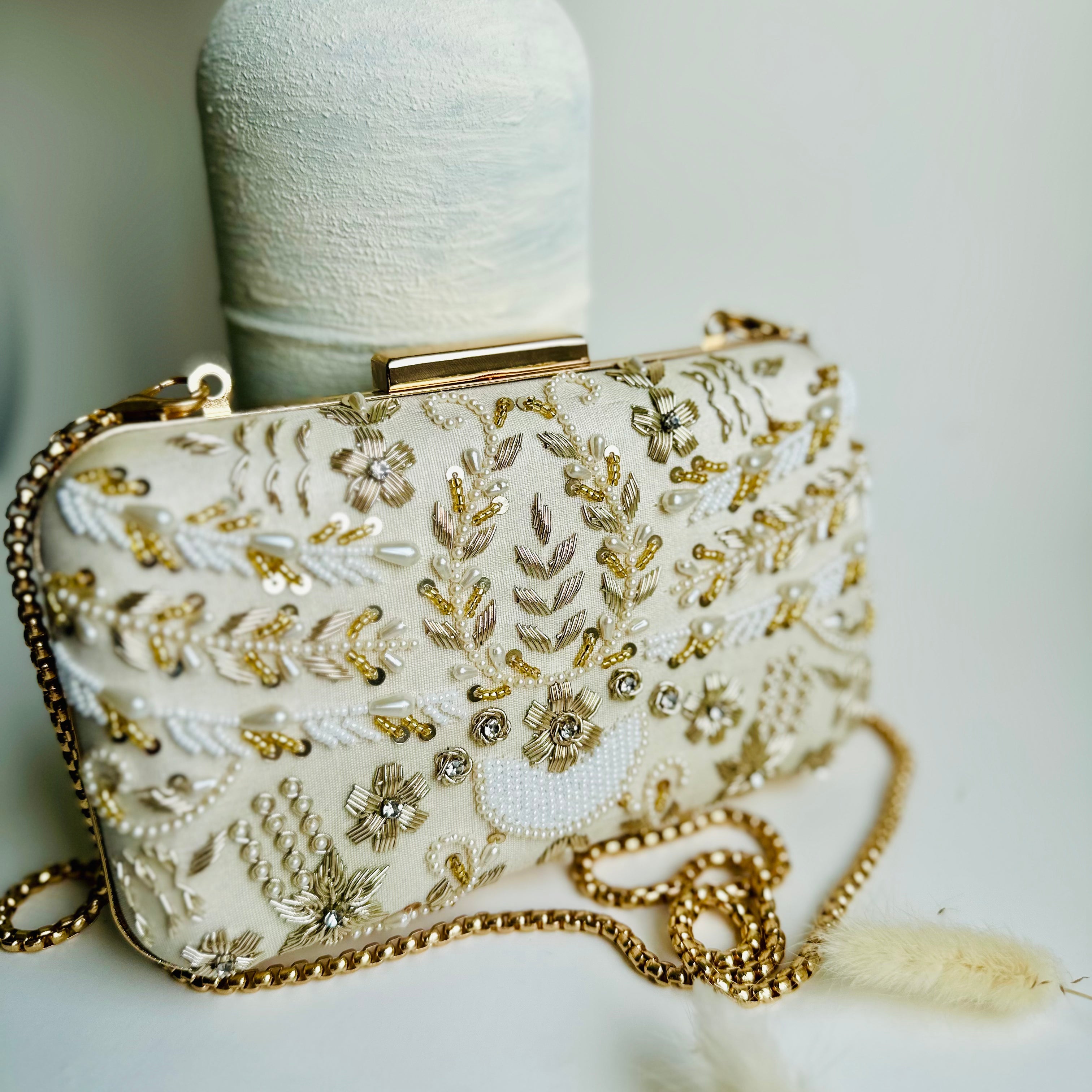 SAIRA BANOO Clutch
