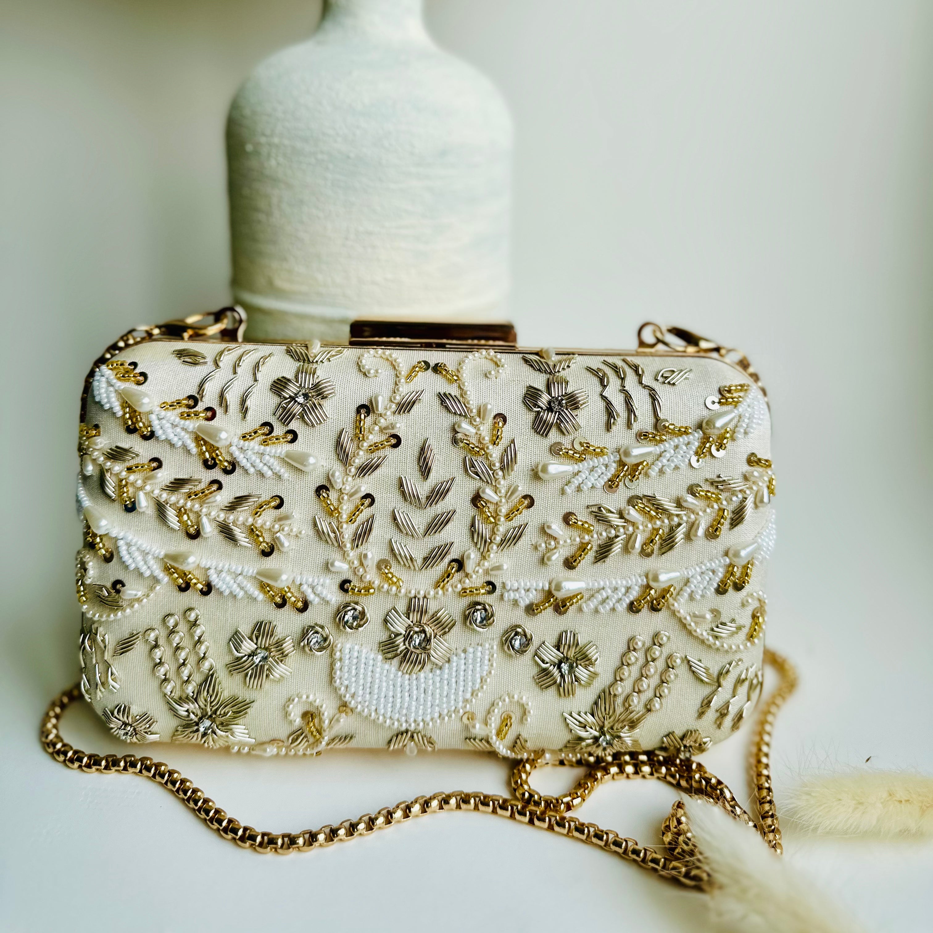 SAIRA BANOO Clutch