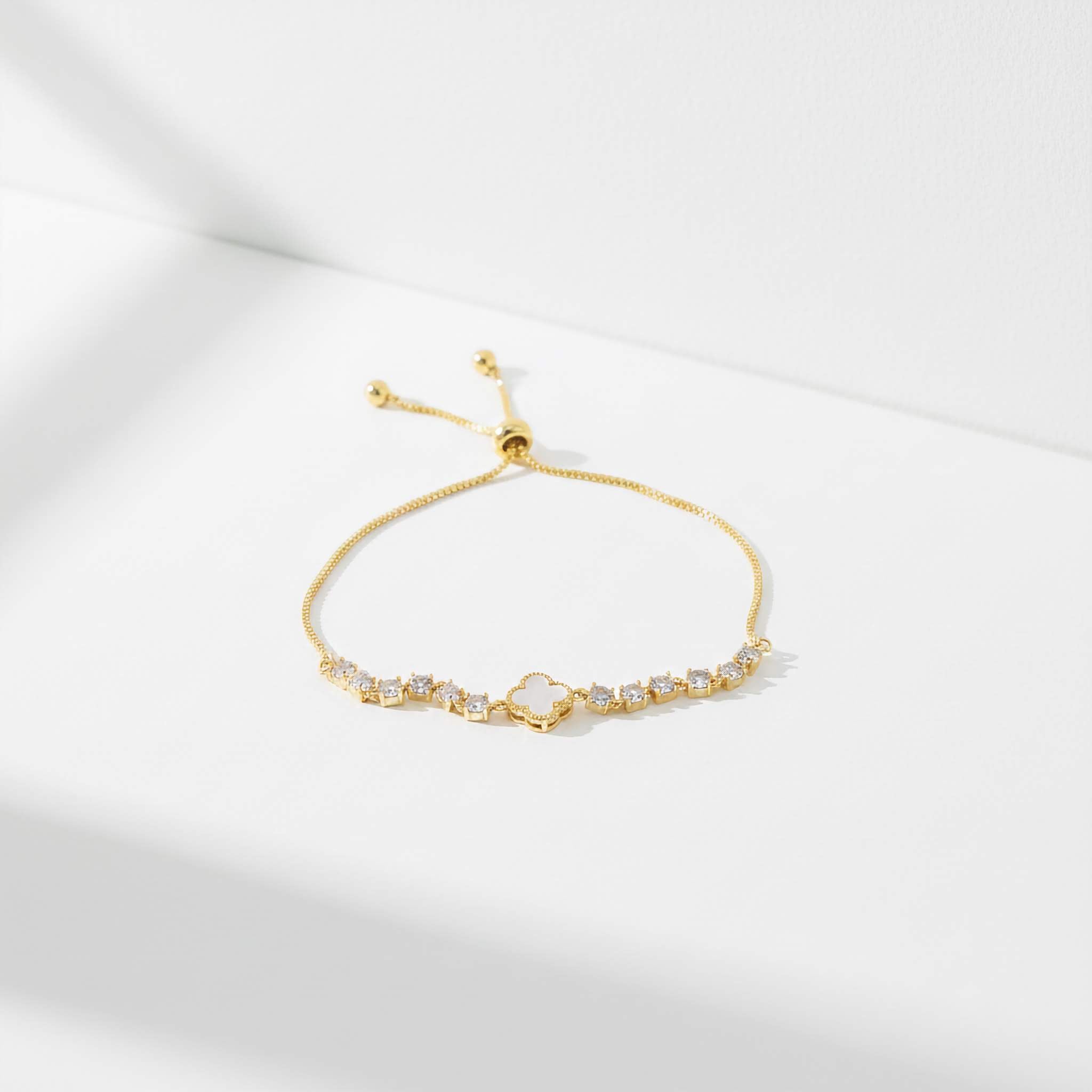 Twilight Clover Spark Bracelet | Elegant 18K Gold Plated Jewelry