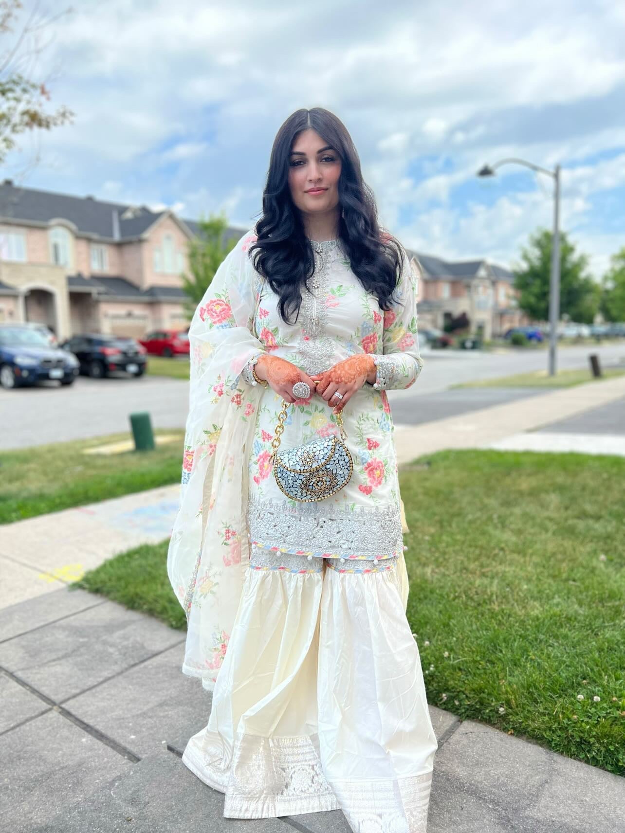 SANIA Vintage Clutch