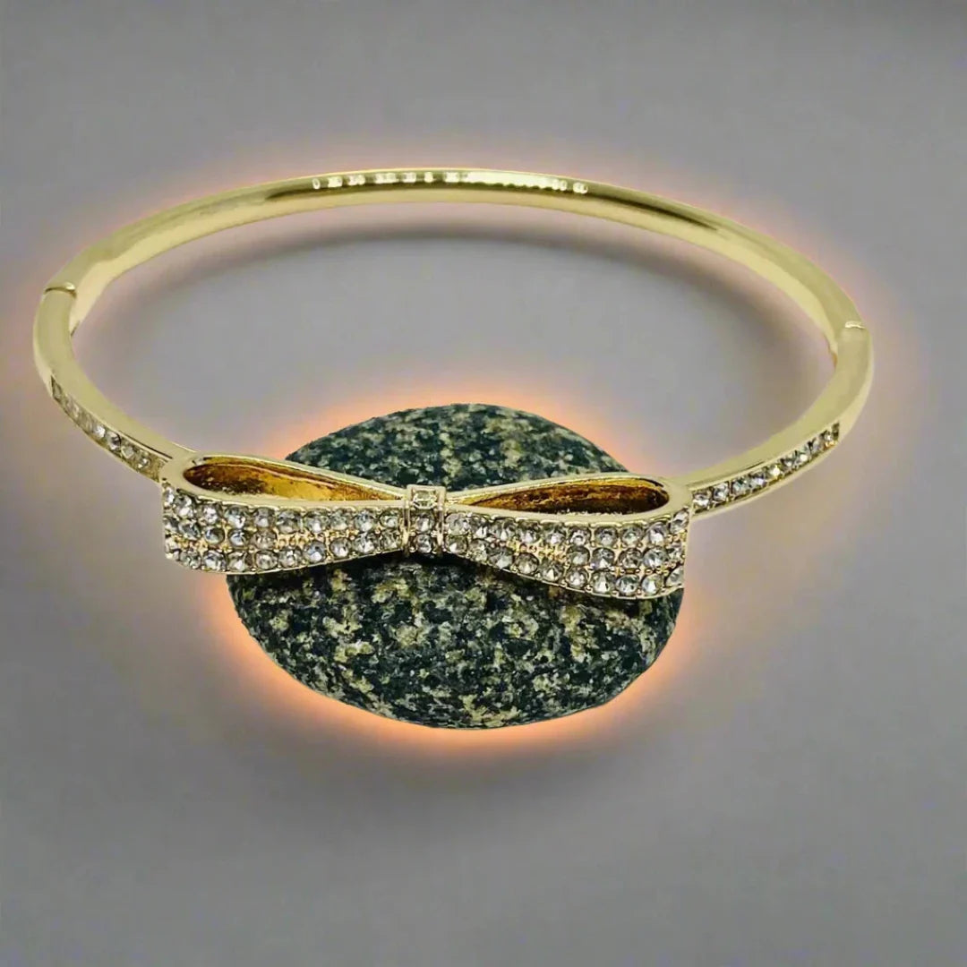 Shop Trendy bracelets