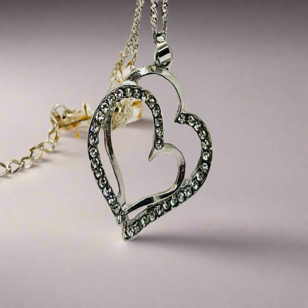 Heart design necklace earring set