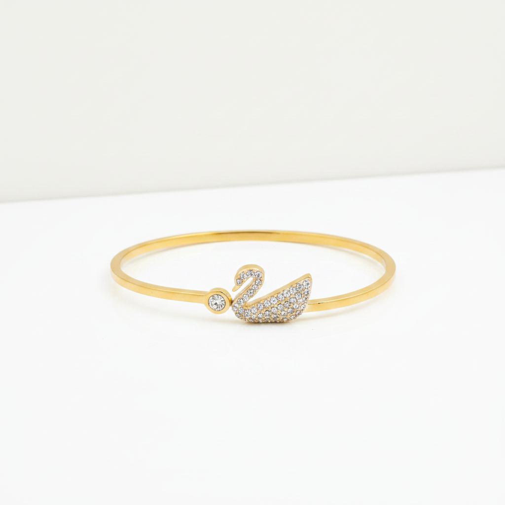 Swan Éclat Gold Bangle