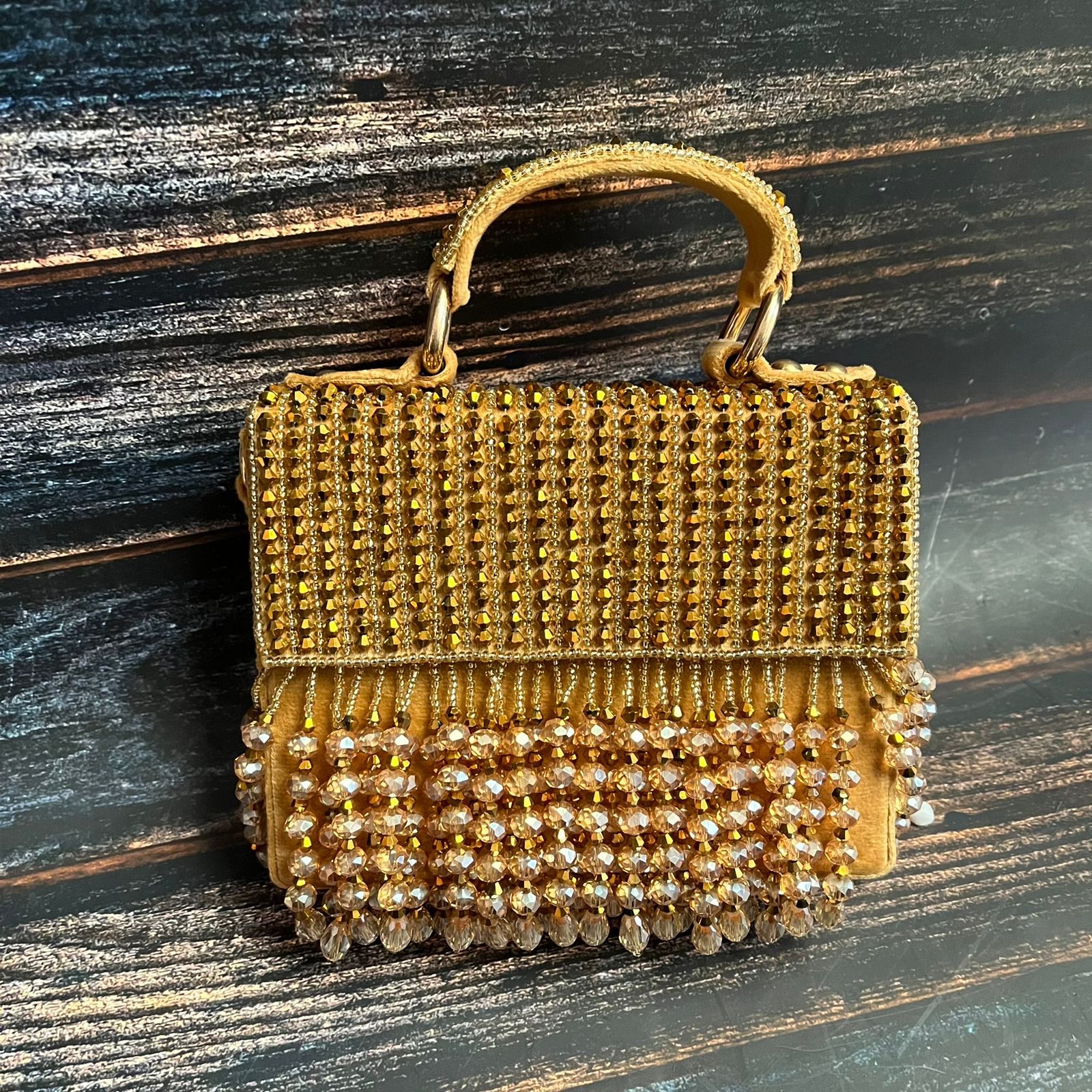 The OUTSPOKEN sling Bag