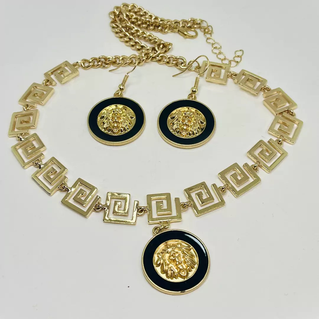 Tiger pendent with  chain and Earrings