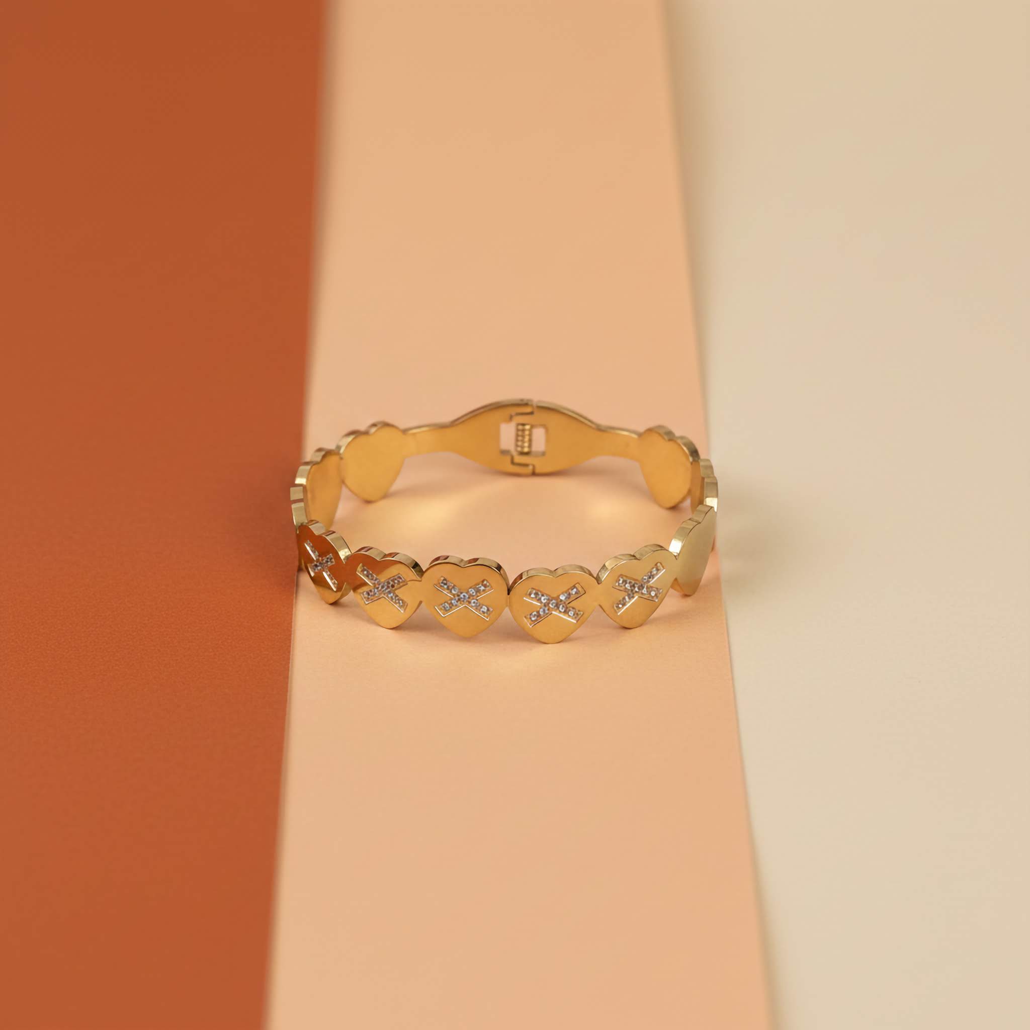 Golden Faith Heart Bracelet